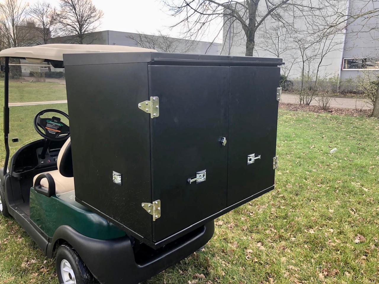 Universal Closed Cargo Box | no mounting kit included